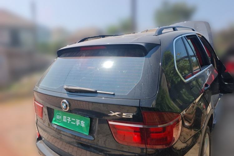 Used BMW X5 2011 xDrive35i U.S. specification Rear Right 45 Deg
