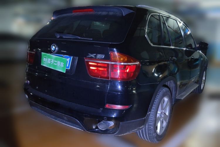 Used BMW X5 2011 xDrive35i Leading Model Rear Right 45 Deg