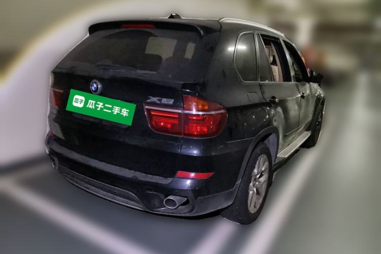 Used BMW X5 2011 xDrive35i Leading Model Rear Right 45 Deg