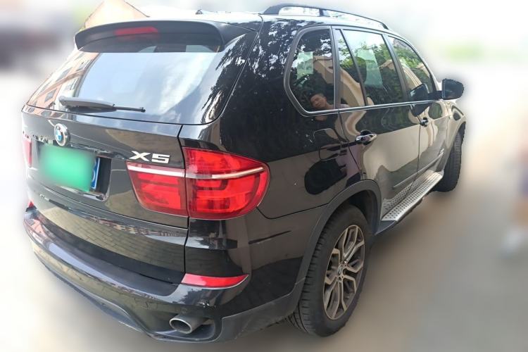 Used BMW X5 2011 xDrive35i Leading Model Rear Right 45 Deg