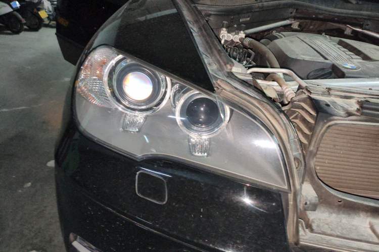 Used BMW X5  Right Front Headlight