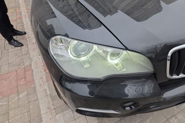 Used BMW X5 2011 xDrive35i Leading Model Right Front Headlight