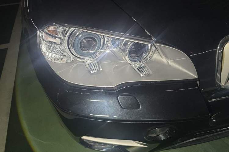 Used BMW X5 2011 xDrive35i Leading Model Right Front Headlight