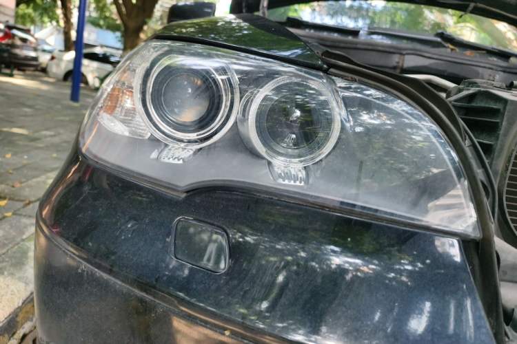 Used BMW X5 2011 xDrive35i Leading Model Right Front Headlight