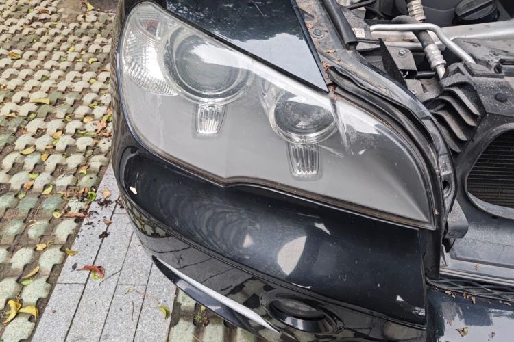 Used BMW X5  Right Front Headlight