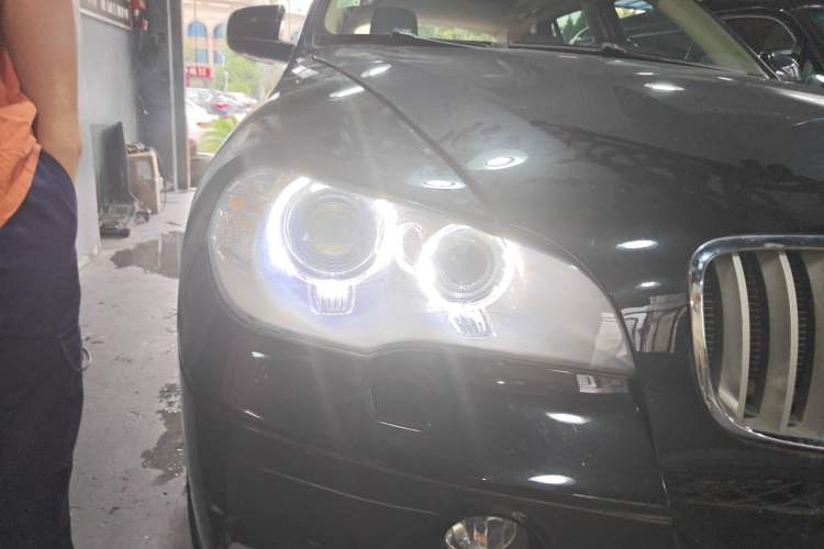 Used BMW X5 2011 xDrive35i Leading Model Right Front Headlight