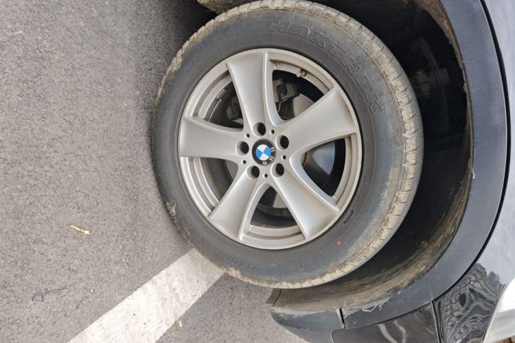 Used BMW X5 2011 xDrive35i Leading Model Right Front Wheel Hub