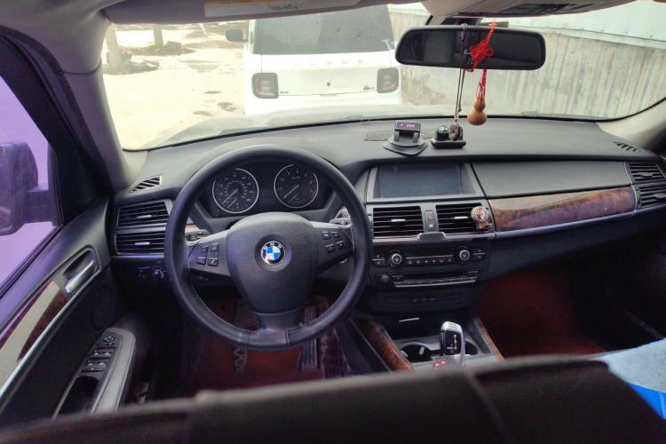 Used BMW X5 2011 xDrive35i Leading Model Steering Wheel