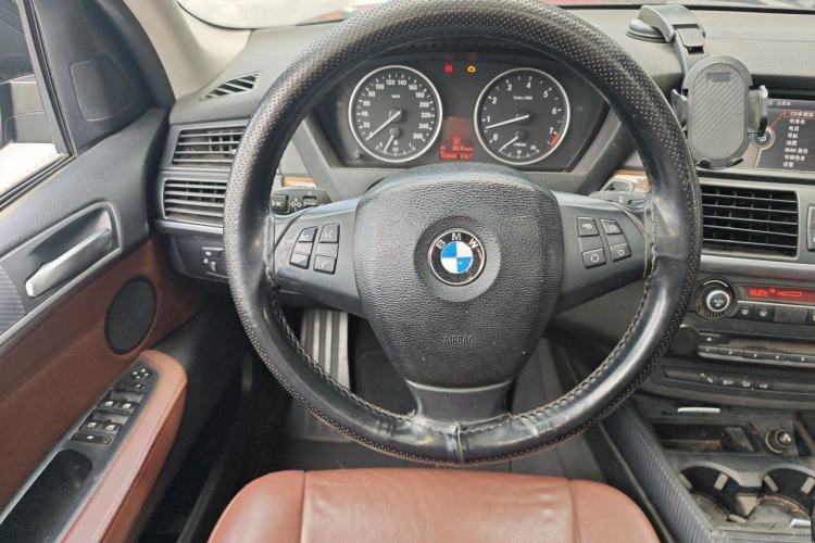 Used BMW X5 2011 xDrive35i Leading Model Steering Wheel