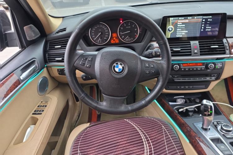 Used BMW X5 2011 xDrive35i Leading Model Steering Wheel