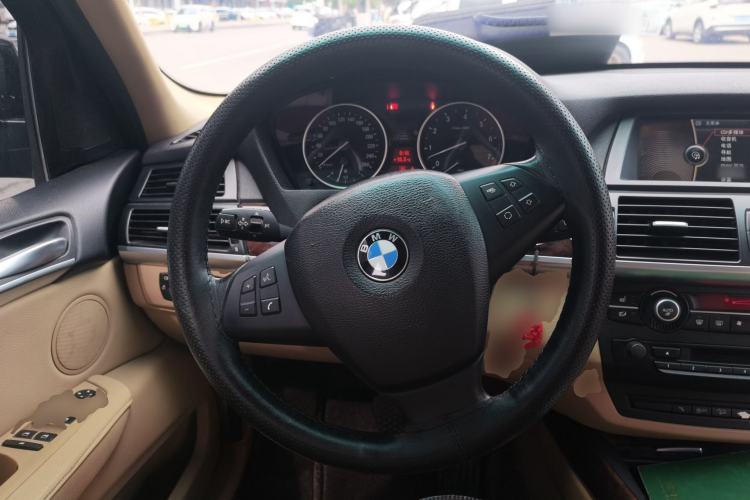 Used BMW X5 2011 xDrive35i Leading Model Steering Wheel