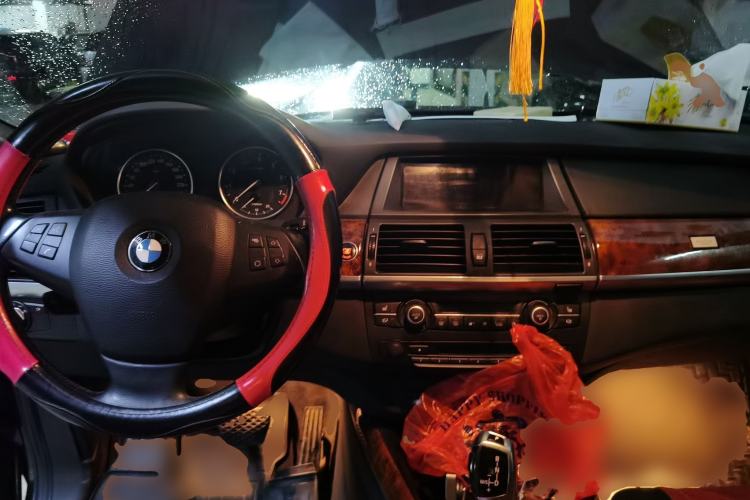 Used BMW X5 2011 xDrive35i Leading Model Steering Wheel