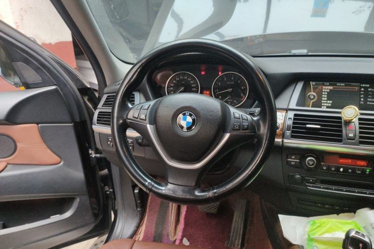 Used BMW X5 2011 xDrive35i Luxury Model Steering Wheel