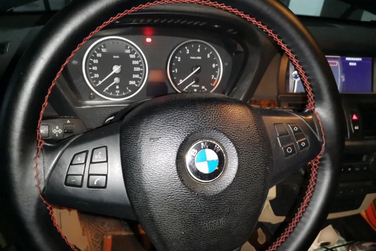 Used BMW X5 2011 xDrive35i Leading Model Steering Wheel