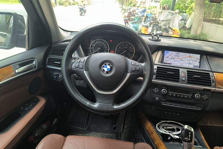 Used BMW X5 2011 xDrive35i Luxury Edition Steering Wheel