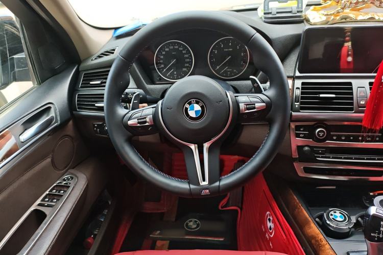Used BMW X5 2011 xDrive35i Leading Model Steering Wheel
