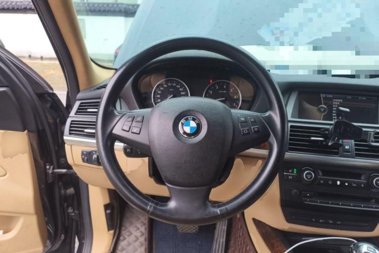 Used BMW X5 2011 xDrive35i Leading Model Steering Wheel