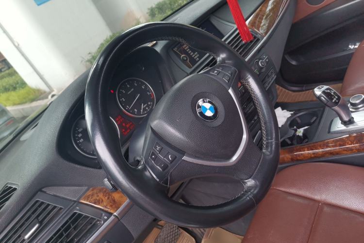 Used BMW X5 2011 xDrive35i Leading Model Steering Wheel