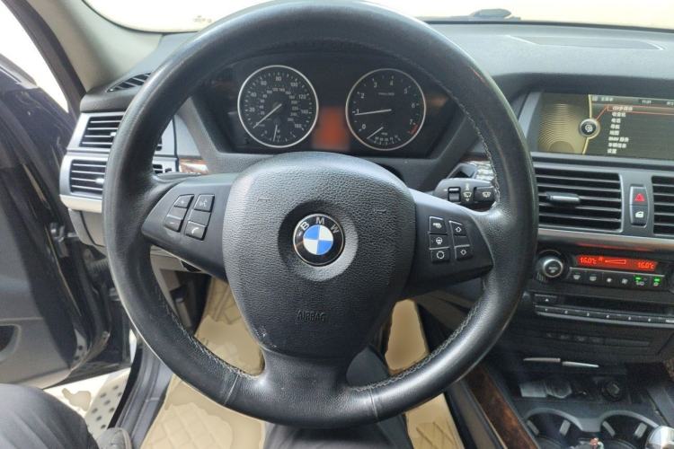 Used BMW X5 2011 xDrive35i Leading Model Steering Wheel