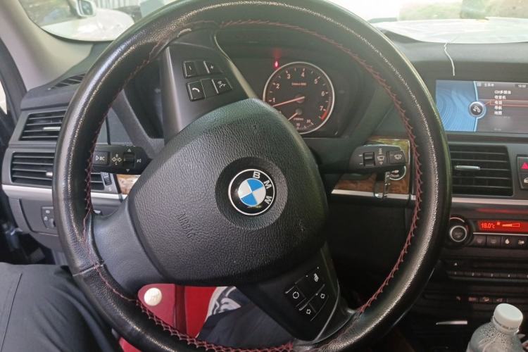 Used BMW X5 2011 xDrive35i Leading Model Steering Wheel