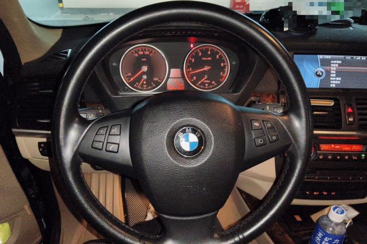 Used BMW X5 2011 xDrive35i Leading Model Steering Wheel
