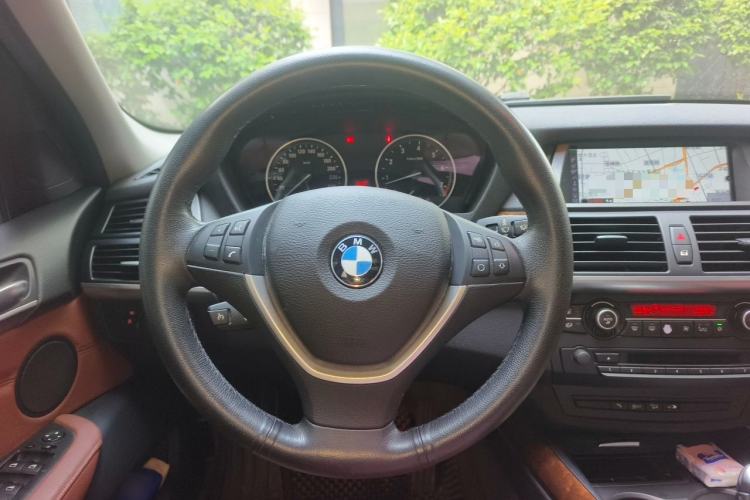 Used BMW X5 2011 xDrive35i Luxury Model Steering Wheel