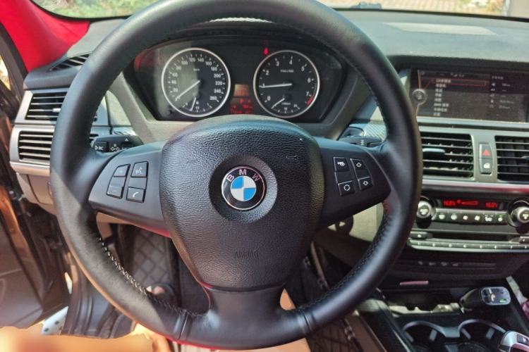 Used BMW X5 2011 xDrive35i U.S. specification Steering Wheel
