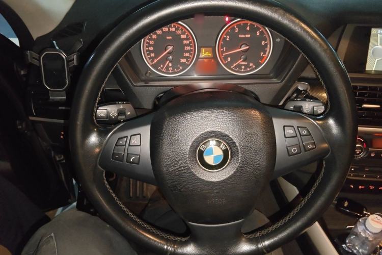 Used BMW X5 2011 xDrive35i Leading Model Steering Wheel