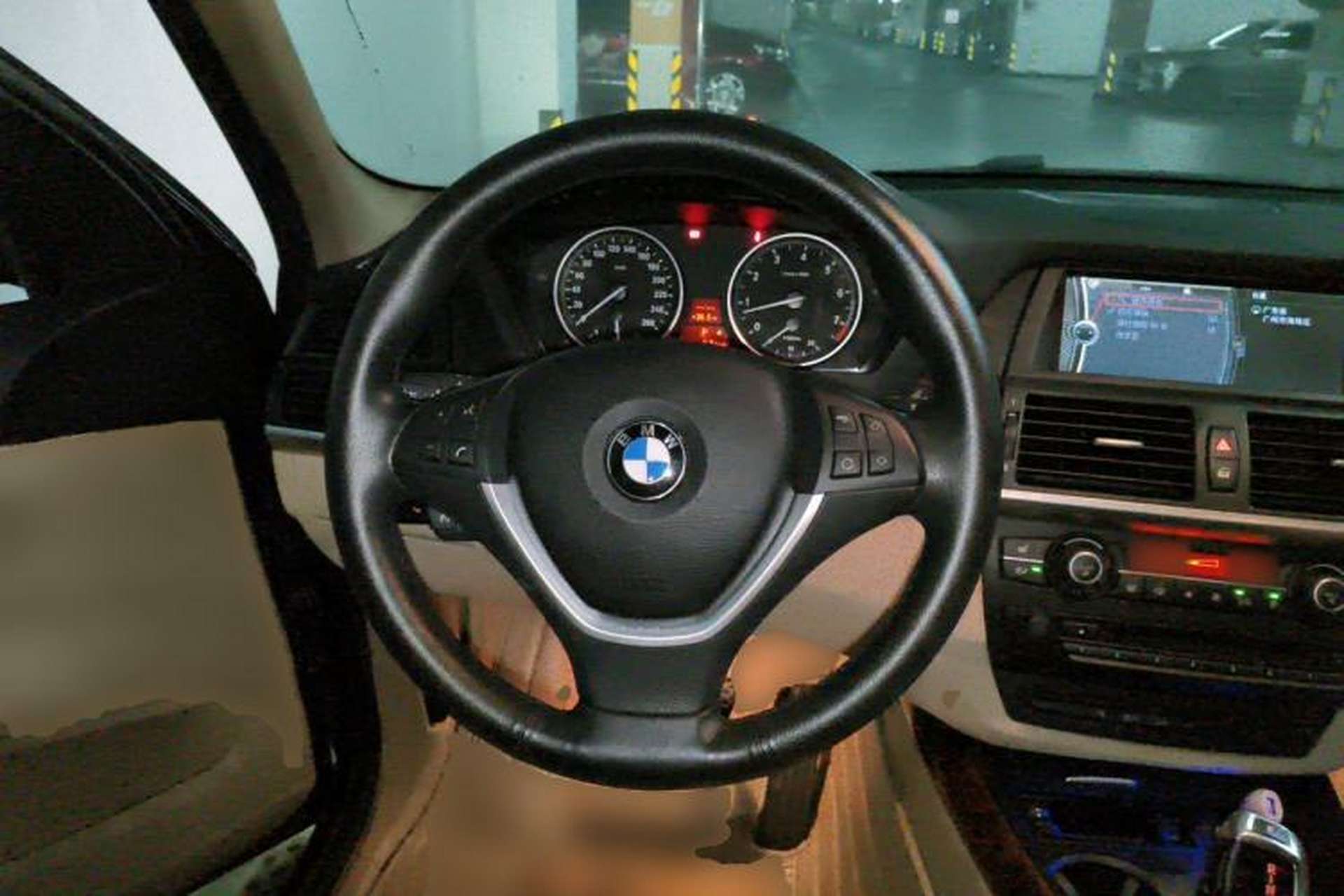 Used BMW X5 2011 xDrive35i Leading Model Steering Wheel