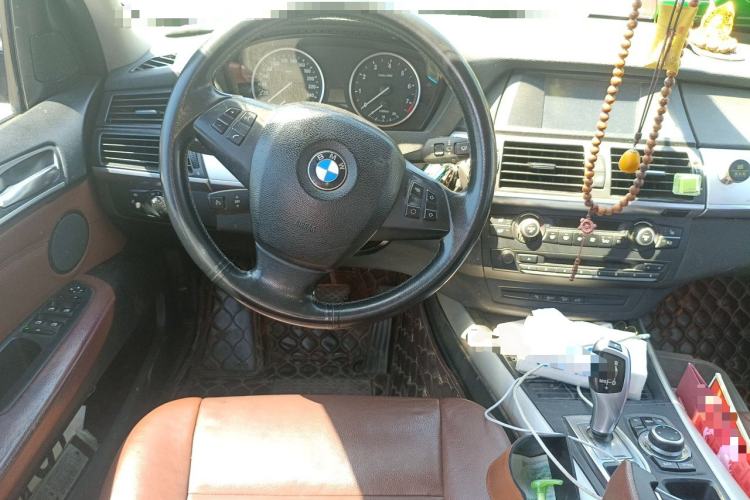 Used BMW X5 2011 xDrive35i Middle East version 5-seater Steering Wheel