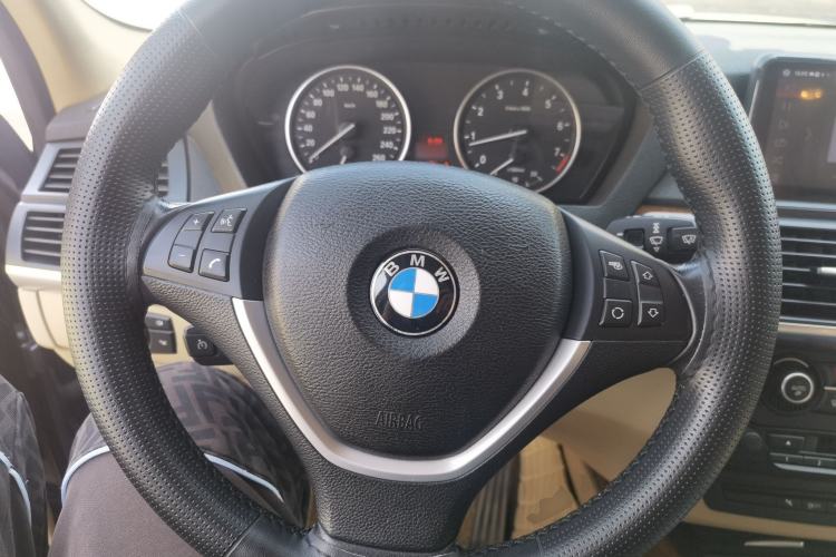Used BMW X5  Steering Wheel