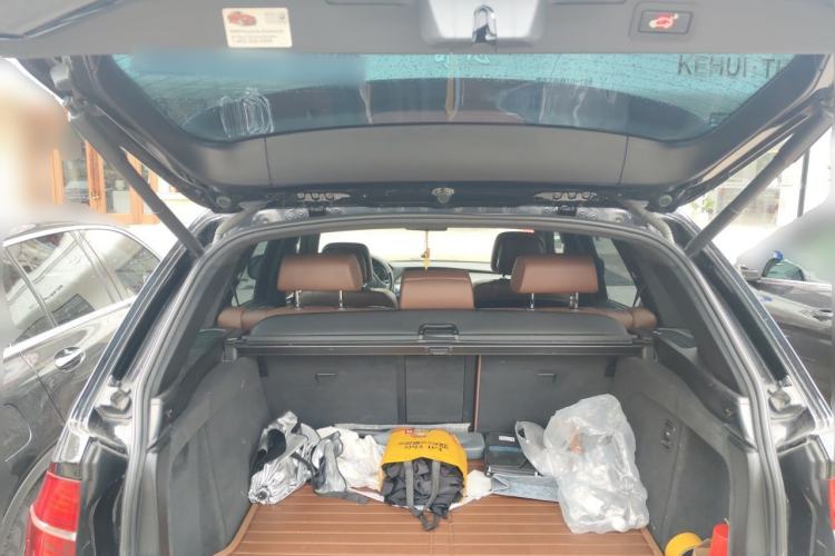 Used BMW X5 2011 xDrive50i Luxury Model Trunk