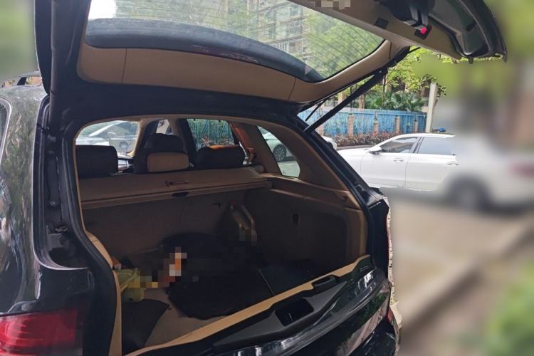 Used BMW X5  Trunk