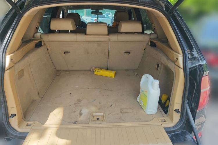 Used BMW X5 2011 xDrive35i Leading Model Trunk