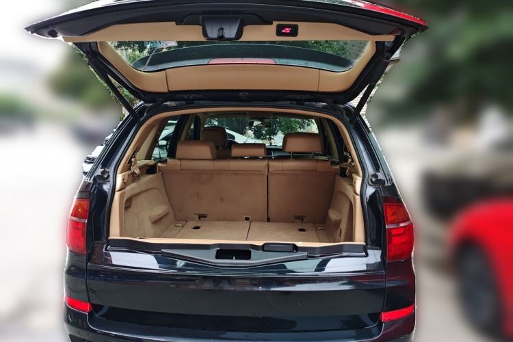 Used BMW X5 2011 xDrive35i Luxury Model Trunk