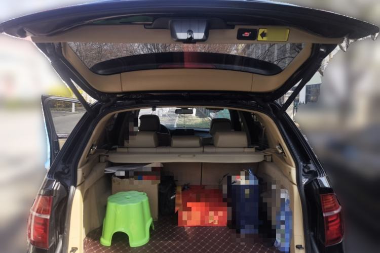 Used BMW X5  Trunk