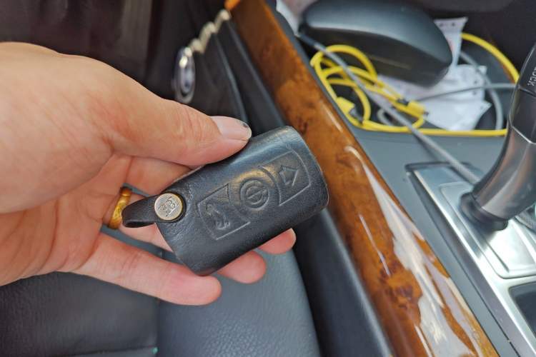 Used BMW X5 2011 xDrive35i Leading Model Vehicle Key
