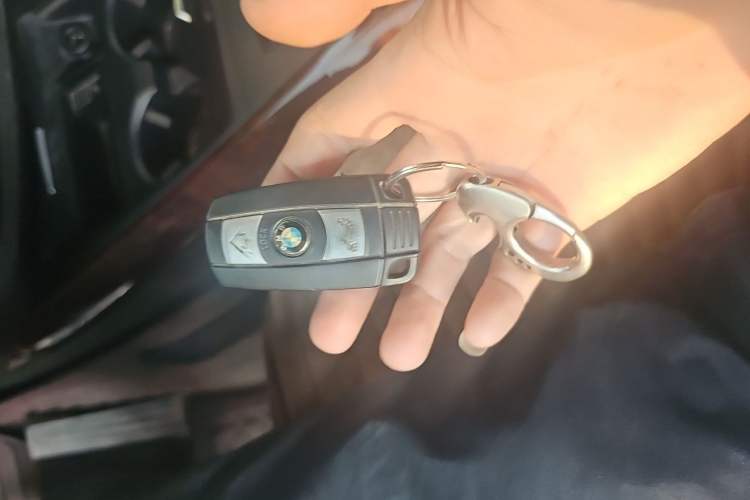 Used BMW X5 2011 xDrive35i Luxury Model Vehicle Key