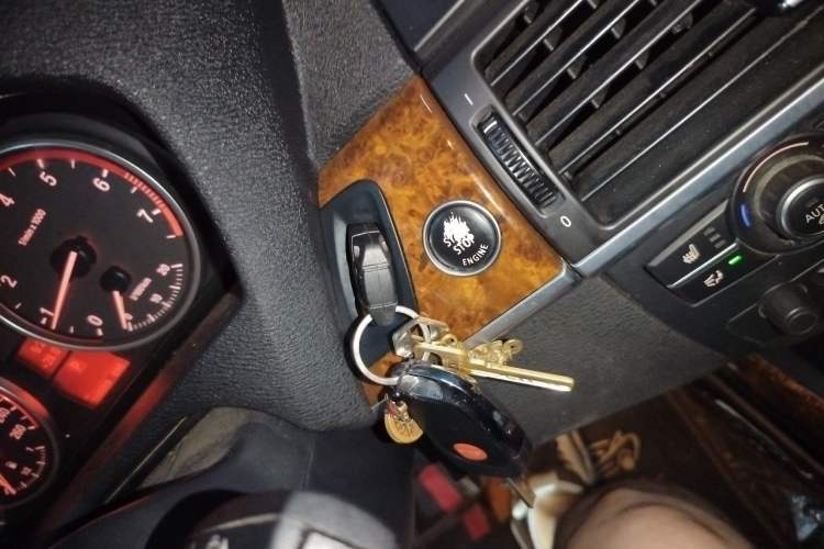 Used BMW X5 2011 xDrive35i Leading Model Vehicle Key