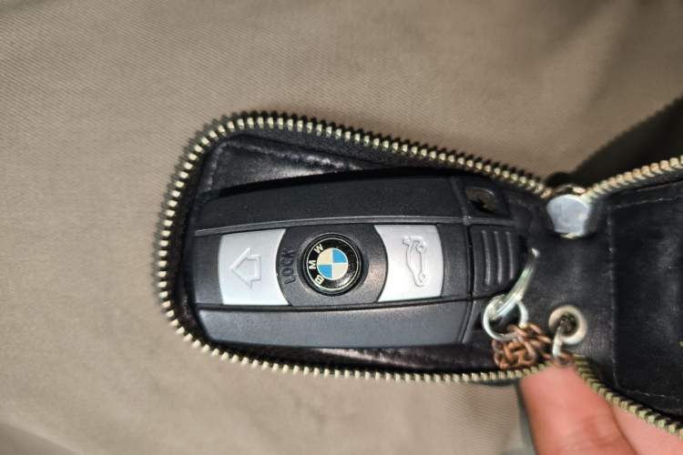 Used BMW X5 2011 xDrive35i Luxury Model Vehicle Key