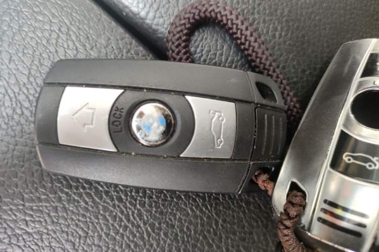Used BMW X5 2011 xDrive35i Leading Model Vehicle Key