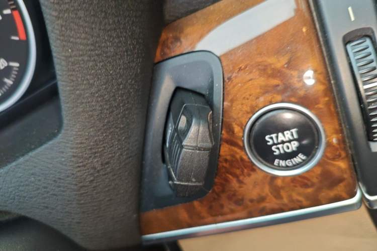 Used BMW X5 2011 xDrive35i Luxury Model Vehicle Key