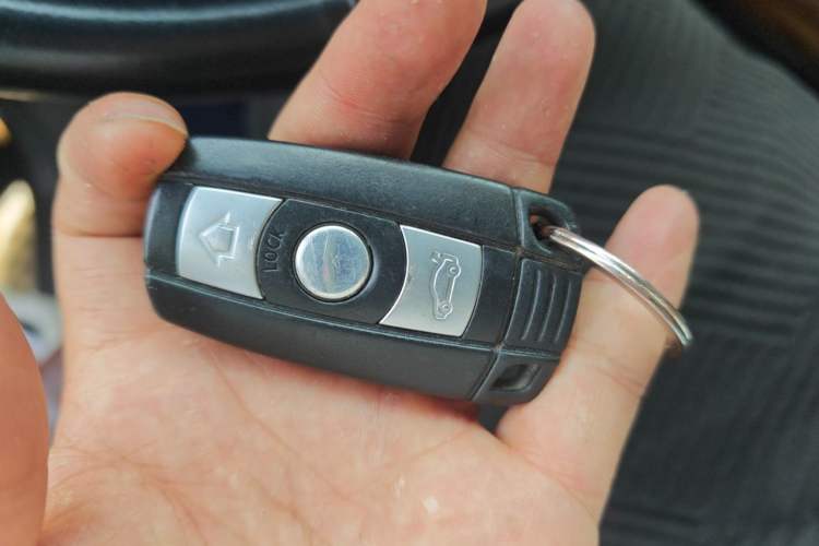 Used BMW X5 2011 xDrive35i Leading Model Vehicle Key