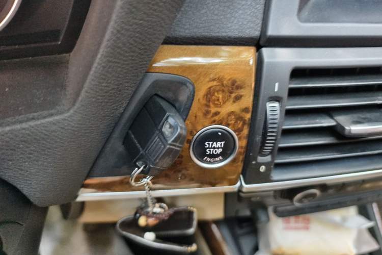 Used BMW X5 2011 xDrive35i Leading Model Vehicle Key