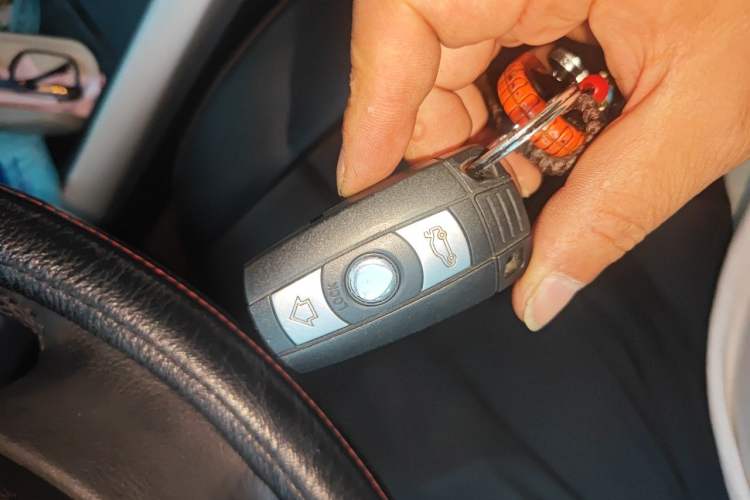 Used BMW X5 2011 xDrive35i Leading Model Vehicle Key