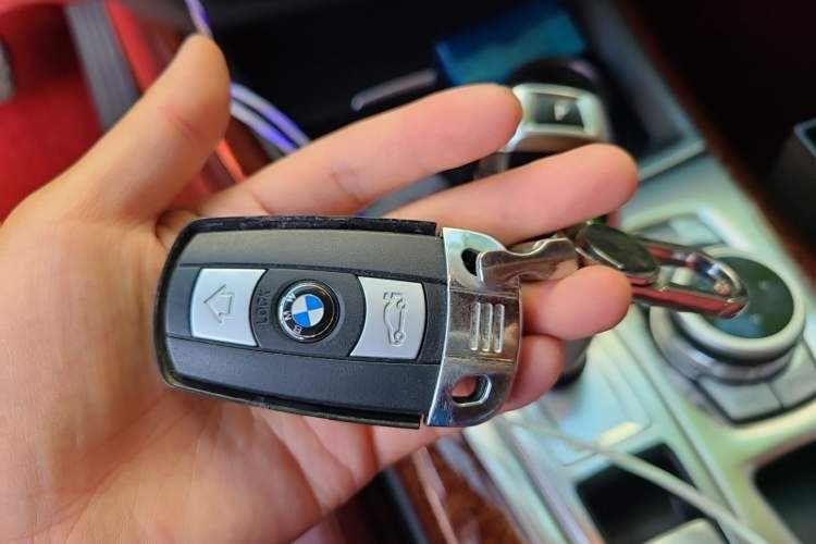 Used BMW X5 2011 xDrive35i Luxury Edition Vehicle Key