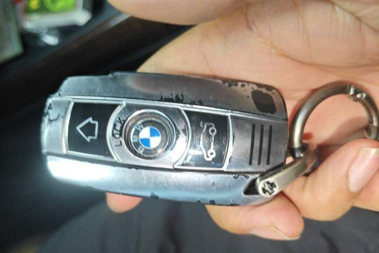 Used BMW X5  Vehicle Key