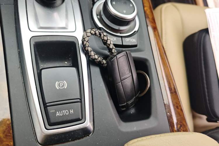 Used BMW X5 2011 xDrive35i Luxury Model Vehicle Key