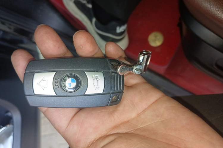 Used BMW X5 2011 xDrive35i Leading Model Vehicle Key