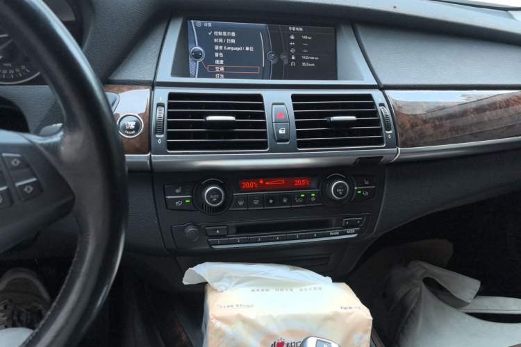 Used BMW X5 2011 xDrive35i Luxury Model Audio And AC Panel